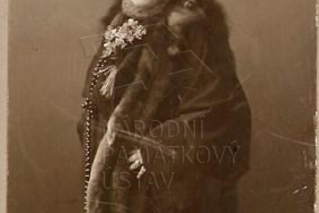 Paulina Felix Maria Metternichová, zv. Titti, poč. 20. stol., Mobiliární fond zámku Kynžvart, inv. č. KY18878